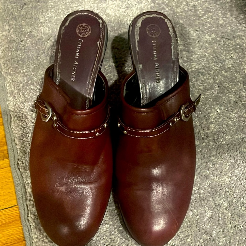 Woman’s shoes